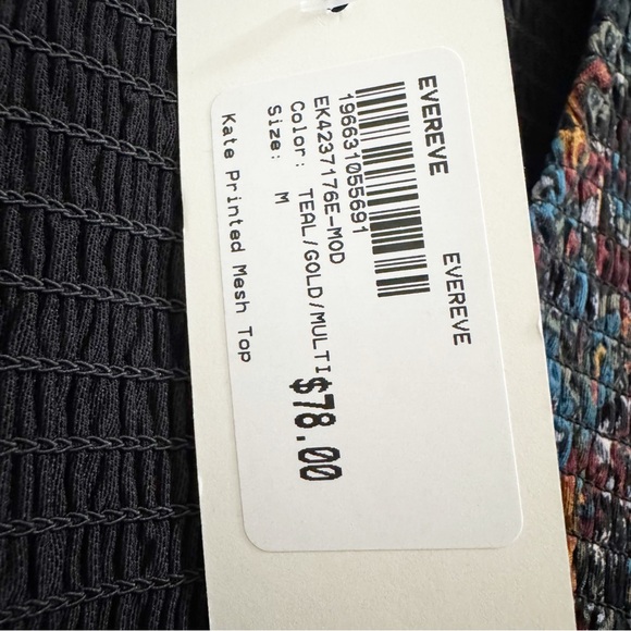 Evereve Kate Printed Smocked Mesh Top NWT Medium - Picture 8 of 13